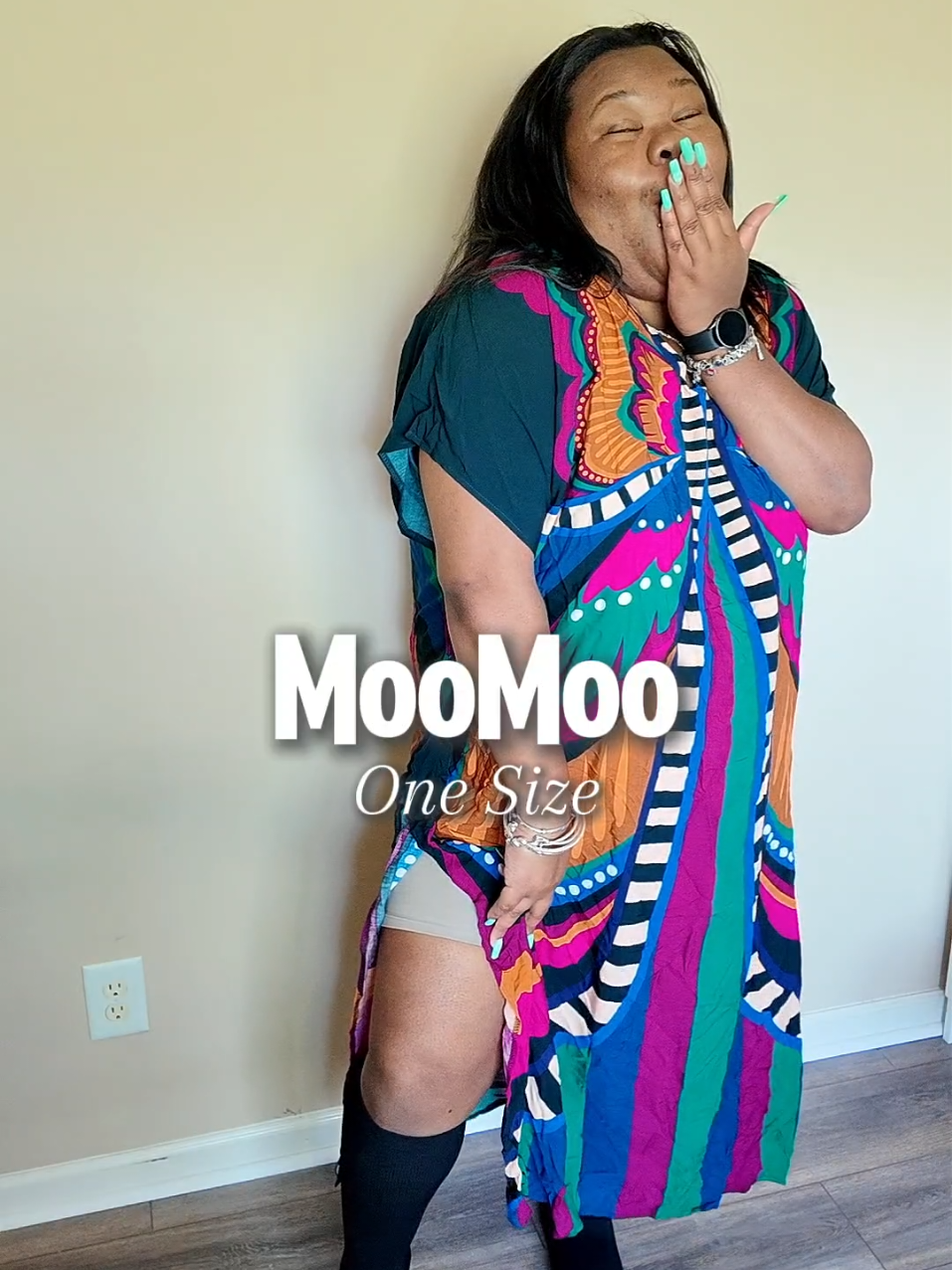 The moomoo trend is still going! #maxidress #swimsuitcoverup #tropicaldress #resortdress #summermaxidress #moomoo #corynes 