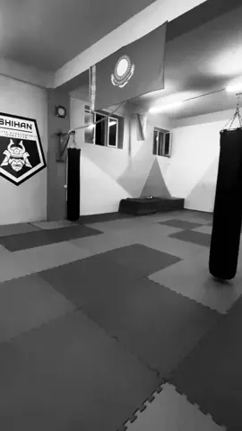 #CapCut Сиқыр ма 😆🤣 #карате #Shihan #танцы #сальто #шаблон #fyp 