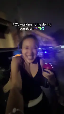 Walking home from the gym during the worlds largest water fight🫢 #bangkok #bangkokthailand #songkran #songkran2025 #thailand #travel #motivation #bangkoktravel #movingtobangkok #lifeinyour20s #thingstodoinbangkok #bangkokfood #Foodie 