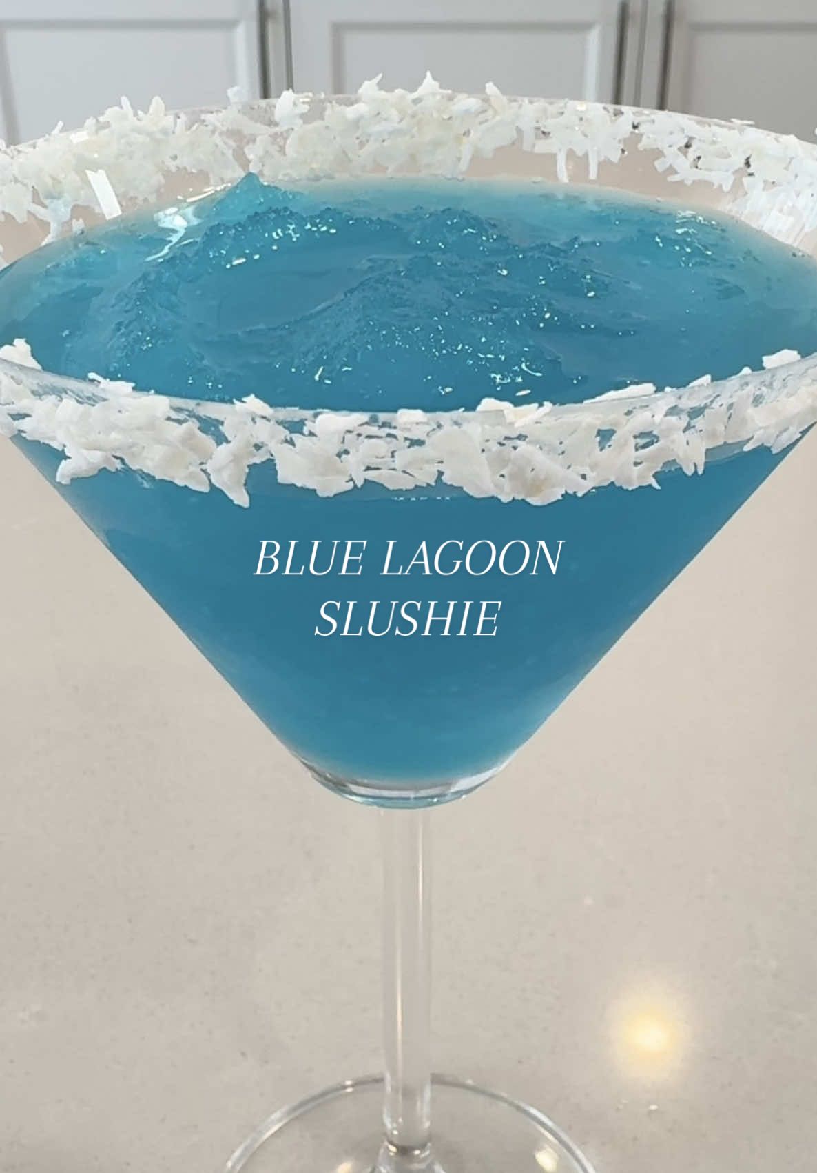 Blue Lagoon adult slushy 💎 #slushy #slushie #drink #cocktails #drinktok #Recipe #satisfyingvideos #bluelagoon 