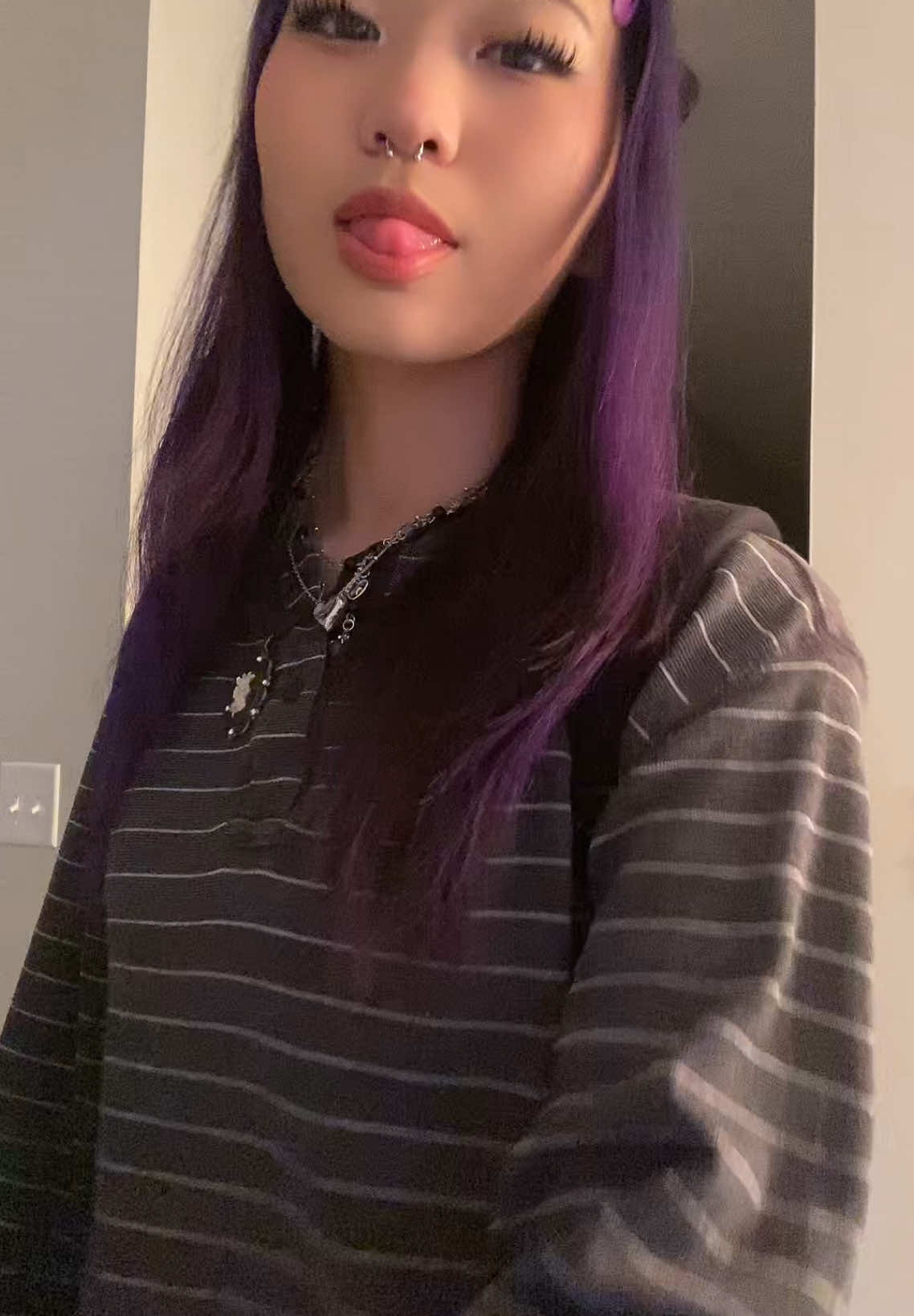😛