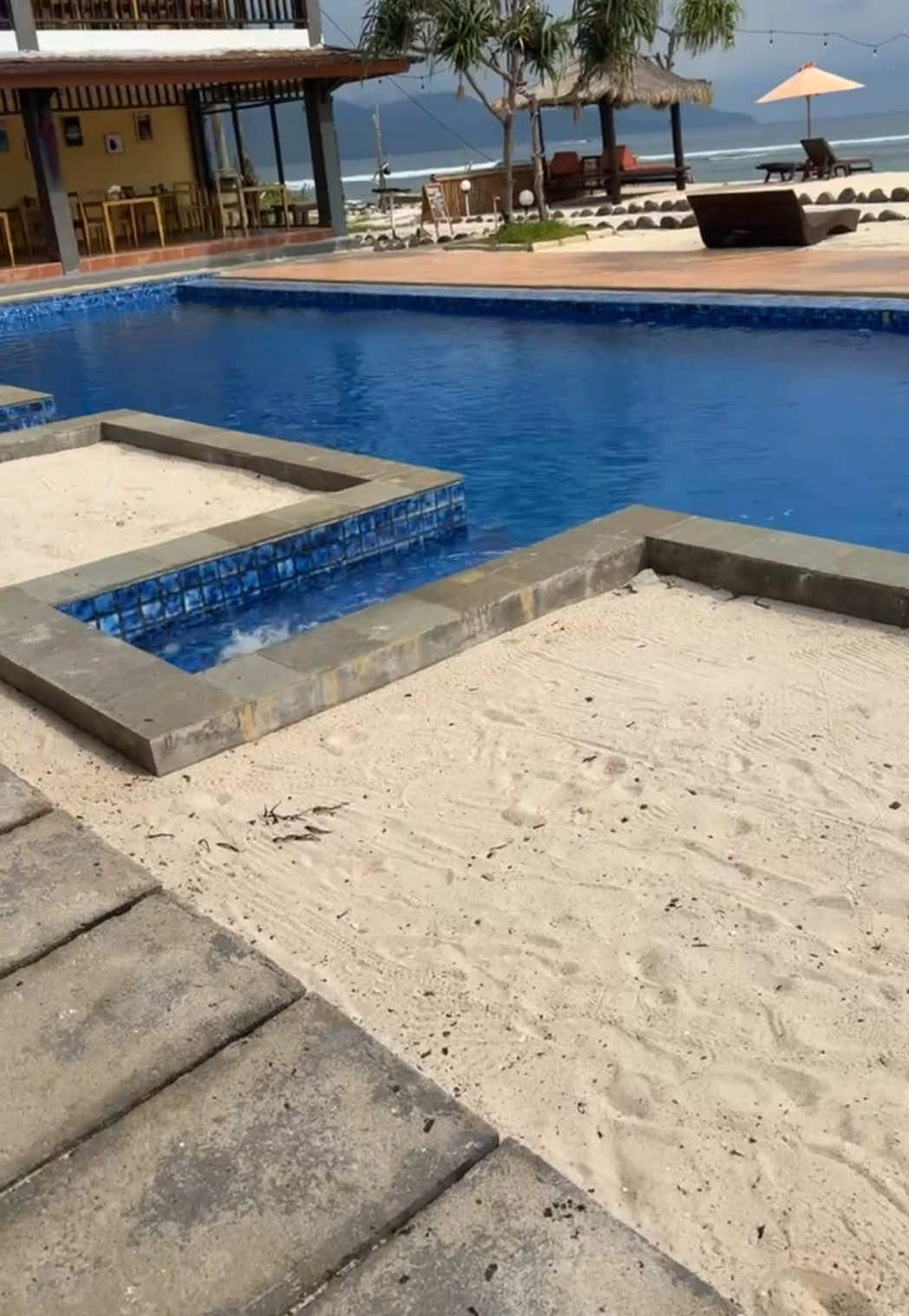 Sunset house #gilimeno #sunsethouse #vacationmode #sand #sea #island #fyp #pool 