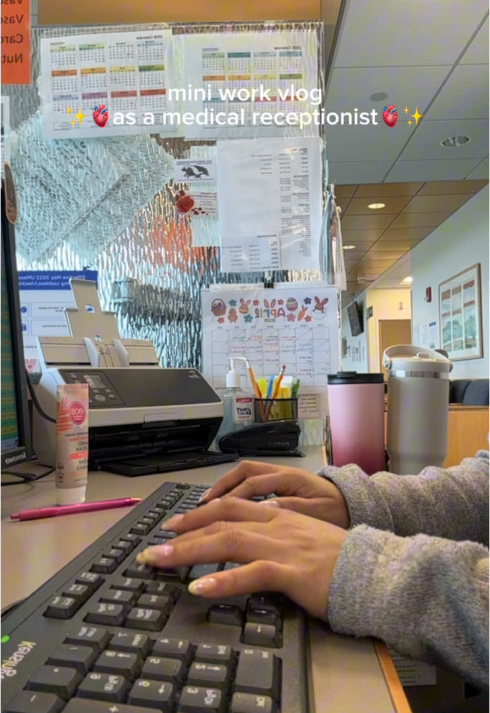 lil office vlog 🖥️🩺🫀🏥✨ happy Monday!😚 #cometoworkwithme #office #officelife #9to5 #9to5life #cardiology #worklife #medicaltiktok #medicalfield #secretarylife #receptionist #fypシ゚viral #fypp 