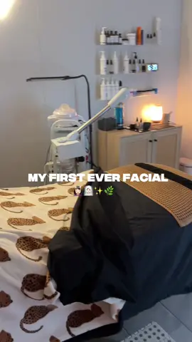 Such an amazing experience 🤩✨🧴💆🏻#girlythings #girlytok #skincare #skin #facial #facialtime #SelfCare #selflove #SelfImprovement #facialcare 