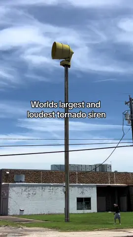 While the Chrysler Air Raid Siren, producing 138 dB at 100 feet, is louder than the ACA P-50's 135 dB, it was designed for nuclear attack warnings, not severe weather alerts. In contrast, the ACA P-50, also known as the T-135, was specifically engineered for tornado warnings, featuring a 50-horsepower motor, a rotating mechanism for wide sound distribution, and a massive 6-foot-tall and 6-foot-wide horn, making it the largest tornado siren. While the Chrysler Air Raid Siren remains the loudest civil defense siren overall, the ACA P-50 holds the title as the loudest siren specifically designed for tornado warnings. #TornadoSiren #sirentestingplace #airraidsirentest #fyp #tornadosiren #sirentest #sirens #airraidsiren #siren #civildefense #tornadowarning #federalsignal #thunderbolt #whelen#yamahamusicsiren #yamaha #airraidsiren