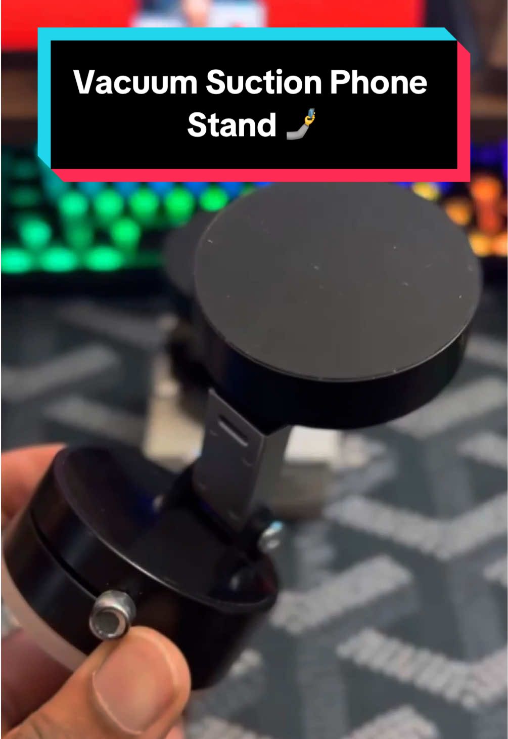 this a game changer for creating content 🚗#carphonestand #phone-stand #caraccessories #phoneholder #drivingessentials #carhacks #creatorsearchinsights #techtok #tektok #ttslevelup #tiktokshoprestock 