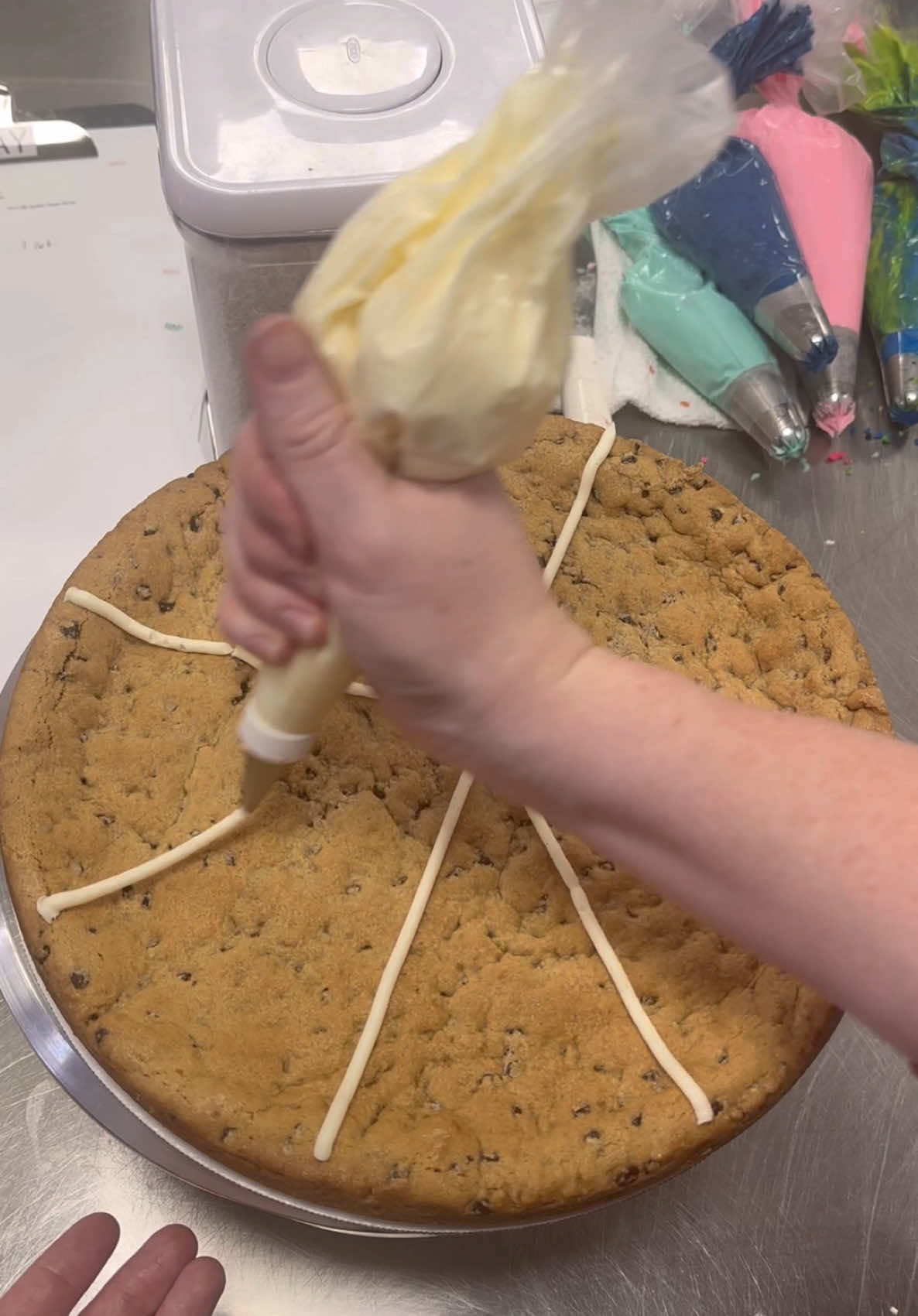 Go webs go!  For the rest of this month and all of may, we tend to book up a lot faster, especially for cakes and cookie cakes so please get your orders in as soon as ya think of it!  Check out our website for easy ordering and give us a call if you need any help! 512-346-2253  Www.hayleycakesandcookies.com #cookiecake #cakedecorating 