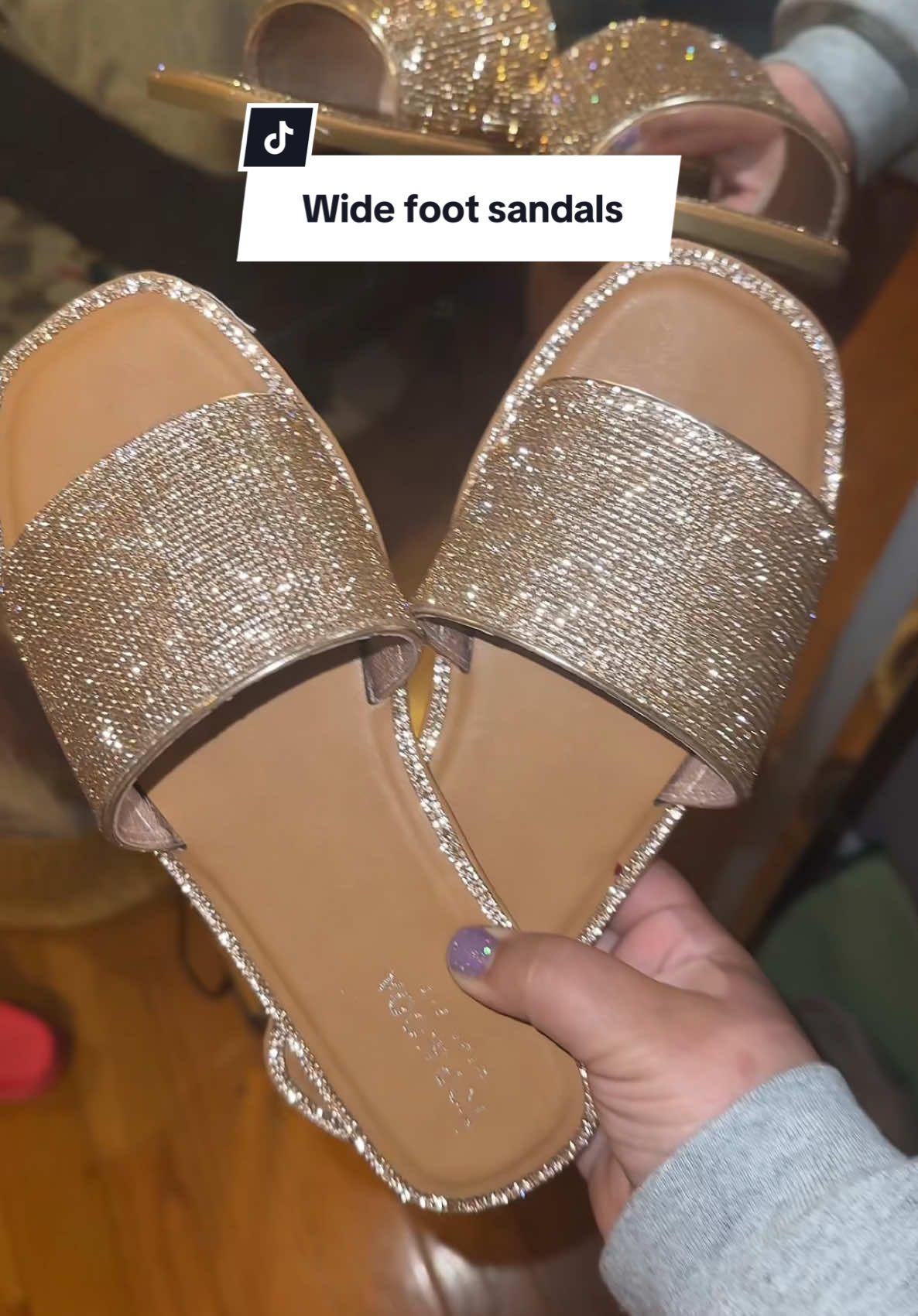 Wide fit soarkle sandals ✨ #fridashoetique #sparklesandals #widefitsandals #widefootshoes #widefootsandals 