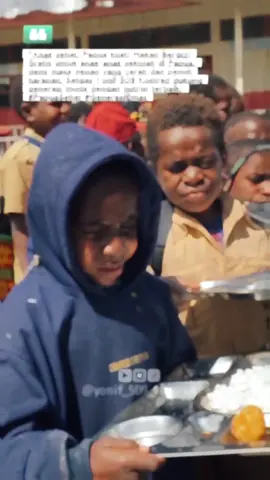 Setiap Suapan, Langkah Menuju Masa Depan Sehat Program Makan Bergizi Gratis hadir untuk membantu anak-anak Papua tumbuh sehat dan kuat. Mari dukung bersama demi generasi yang lebih cerah! @kumparan @Kompas.com @CNN Indonesia  #MakanBergiziGratis #PapuaSehat #NutrisiAnak #GiziUntukPapua #GenerasiSehat #AnakIndonesia