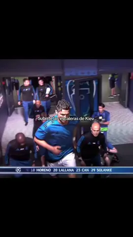 Bajo las escaleras de Kiev y nunca regreso..😔💔 #cristianoronaldo #RealMadrid #halamadrid #uefachampionsleague #fyp #video_viral #futbol⚽️ #sigueme_para_mas_videos_asi #recomendado #paratiiiiiiiiiiiiiiiiiiiiiiiiiiiiiii 