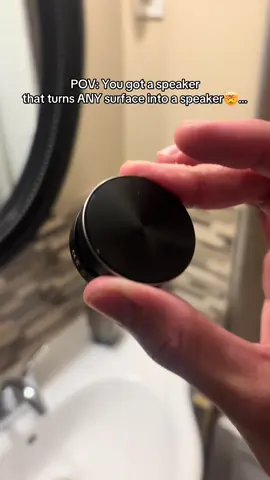 This speaker is elite 🙌 #musica #rap #tinyspeaker #bluetoothspeaker #vibes 