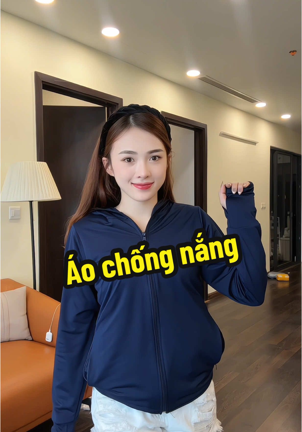 Mới chớm hè thôi mà đã nắng dã man thế này rồi 😭 #landaulamvo #mebim 