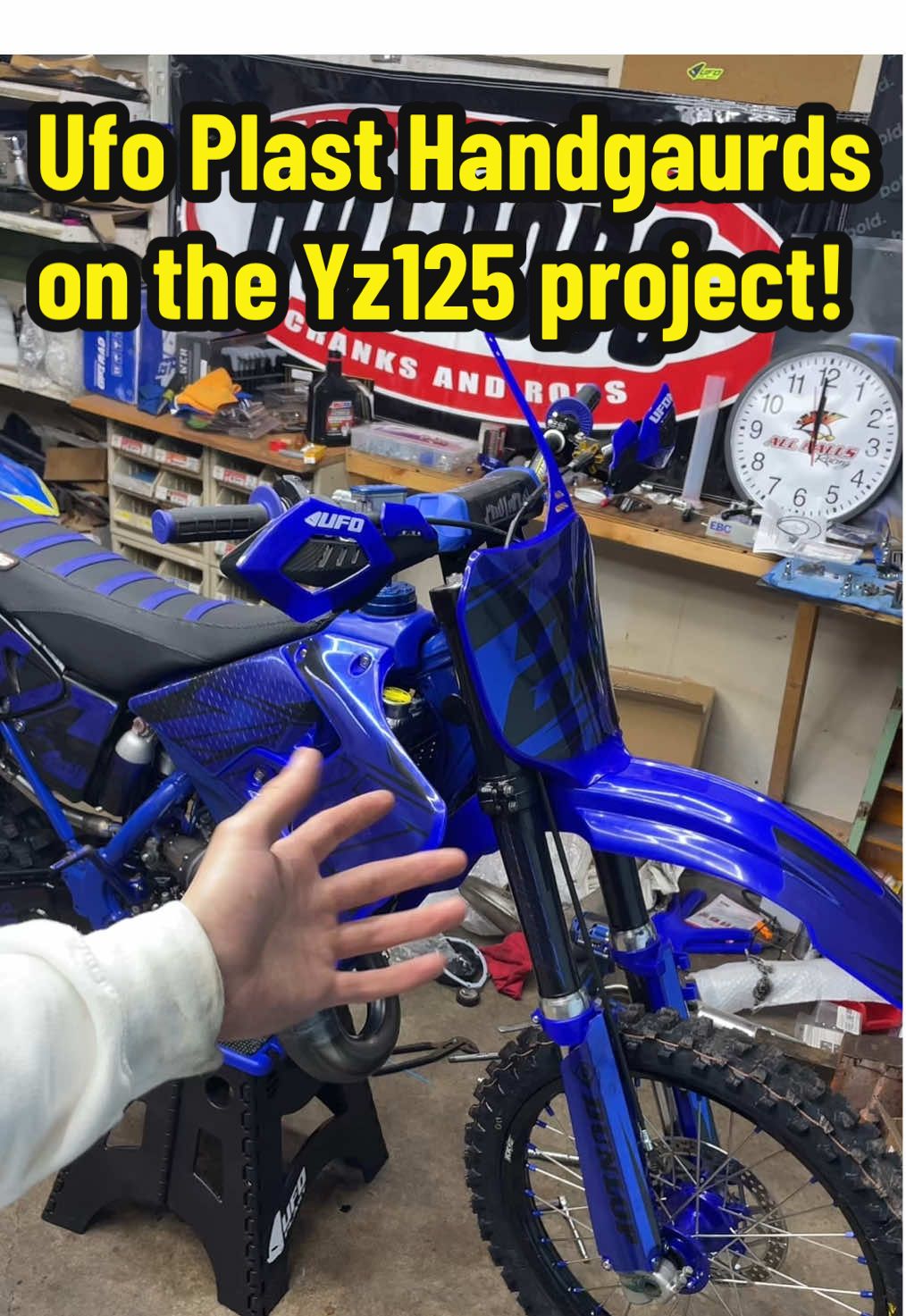 Let’s try out these handgaurds from UFO Plast on the Yz125! 👽🛸  Darian10 at checkout for 10% off your order! 😏👌 Ngl at first I didn’t like them, but I don’t want to take them off now. Mind switched quick after I adjusted them and my clutch lever! 😍🙏 #darzrt #ufoplast #yz125 #yz125💙 #yz125x #yamaha #mototok #foryou #fyp 