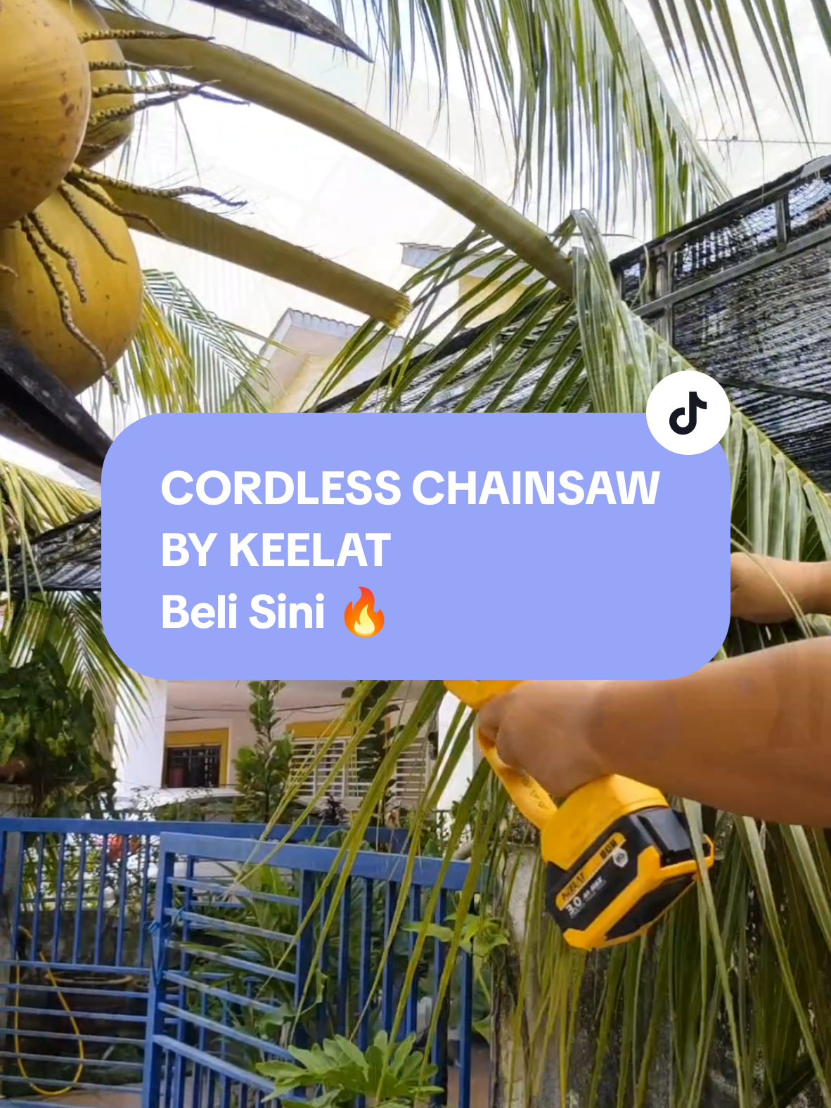 Part 2: Test guna cordless chainsaw by KEELAT ⚡ Mudah kerja ada benda nie 💕  #cordlesschainsaw #keelat #keelatpowertools #powertools #chainsaw #cordlesstools #potongpokok #potongkayu #tools 