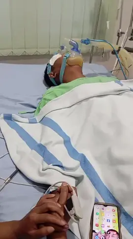 buat semua sodara temen2 tiktokku semua minta doanya agar tetangga depan rumahku cepat sadar sudah 3 hari koma.jatuh dari tempat kerjanya hari minggu kemarin.Aku Mohon Ya Allah berikan muhjizatmu atas nama darmaji lekas sadar dari komanya. berikan kekuatan dan kesembuhan pada beliau.dia orang baik Ya Allah sangat2 baik aku bersujud padamu berikanlah kesembuhan pada darmaji ya   Allah 😭😭😭 #rs#sragen24jam 