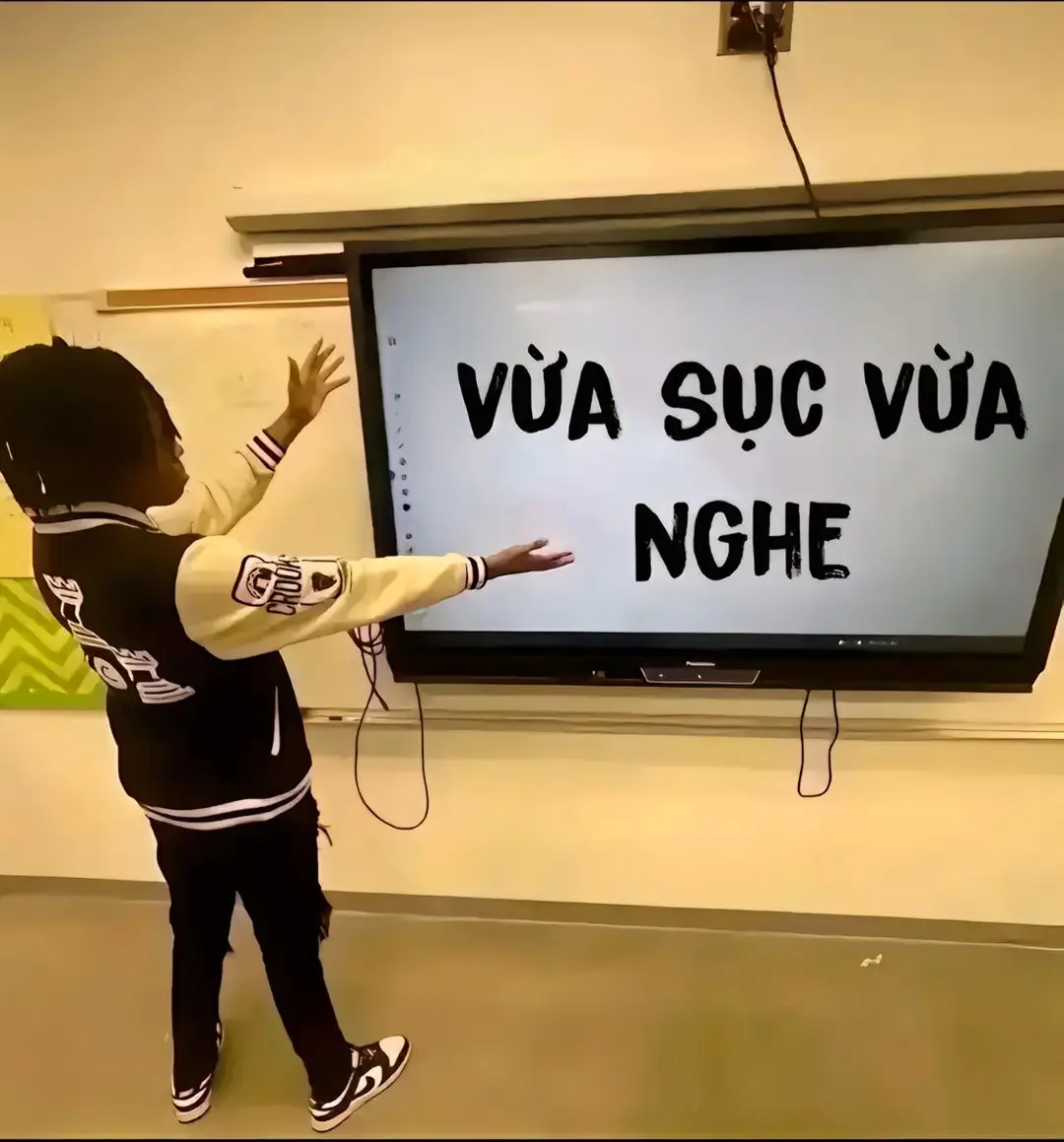 Phần 52 |Mình trả cho nhau về đúng Vị trí của số phận Đã không thể bước chung Hạnh phúc ở cuối đường Chúng ta hai đứa trẻ dại Phải lòng nhau Ở độ tuổi thanh xuân #nhacremix #remix #nhacremixhay #nhacremixcuchay #nhachaymoingayy0 #nhachaymoingay🎧 #lyrics #xuhuong #xuhuongtiktok #viral 