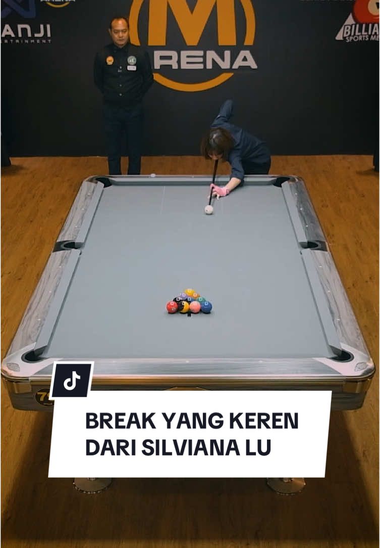 Break keren dari #SilvianaLu nih. Aseli keren banget, bola putihnya bisa berhenti di tengah gitu. #mArena #LaganyaParaJuara #Biliar #BiliarIndonesia #billiard #pebiliar 