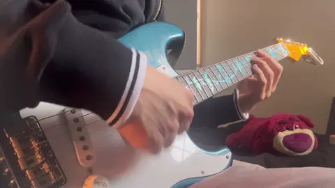 この曲で練習1日目っていう動画沢山見るので便乗、練習1日目【それゆけワンダーランド/騒音のない世界】#1日目界隈 #ギター #弾いてみた #guitartok #electricguitar #guitarcover #カッティング #ギター初心者 #おすすめにのりたい #fyp 