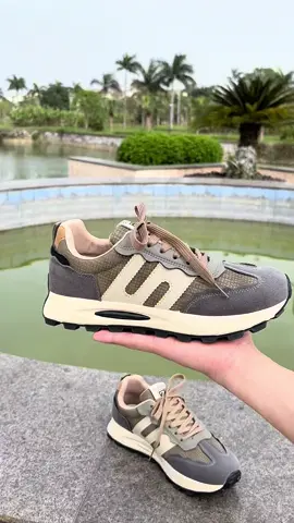Giày thể thao nam cực chất cho ae#sneackers #thethaonammớinhất #viraltiktok #giaynam #giàygiataixuong #giaynam2025 