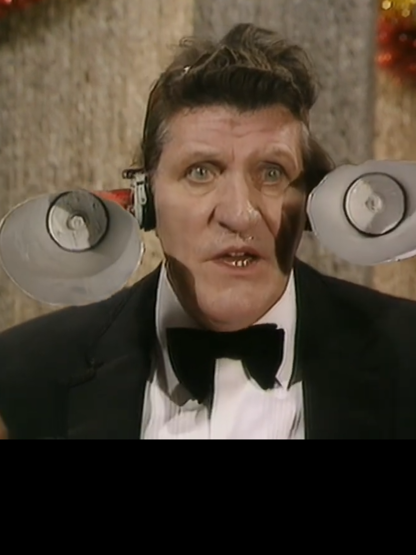 #tommycooper #parkingson #funny  #tv #60s #70s #80s #genx #comedy 