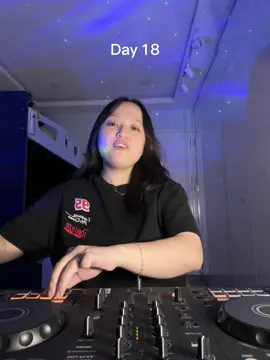 Still learning every day and recreating my fave mixes 😮‍💨 ib: @917Josh ❤️‍🔥 #djlia #dj #mix #transition #club #party #foryou #viral #fyp 