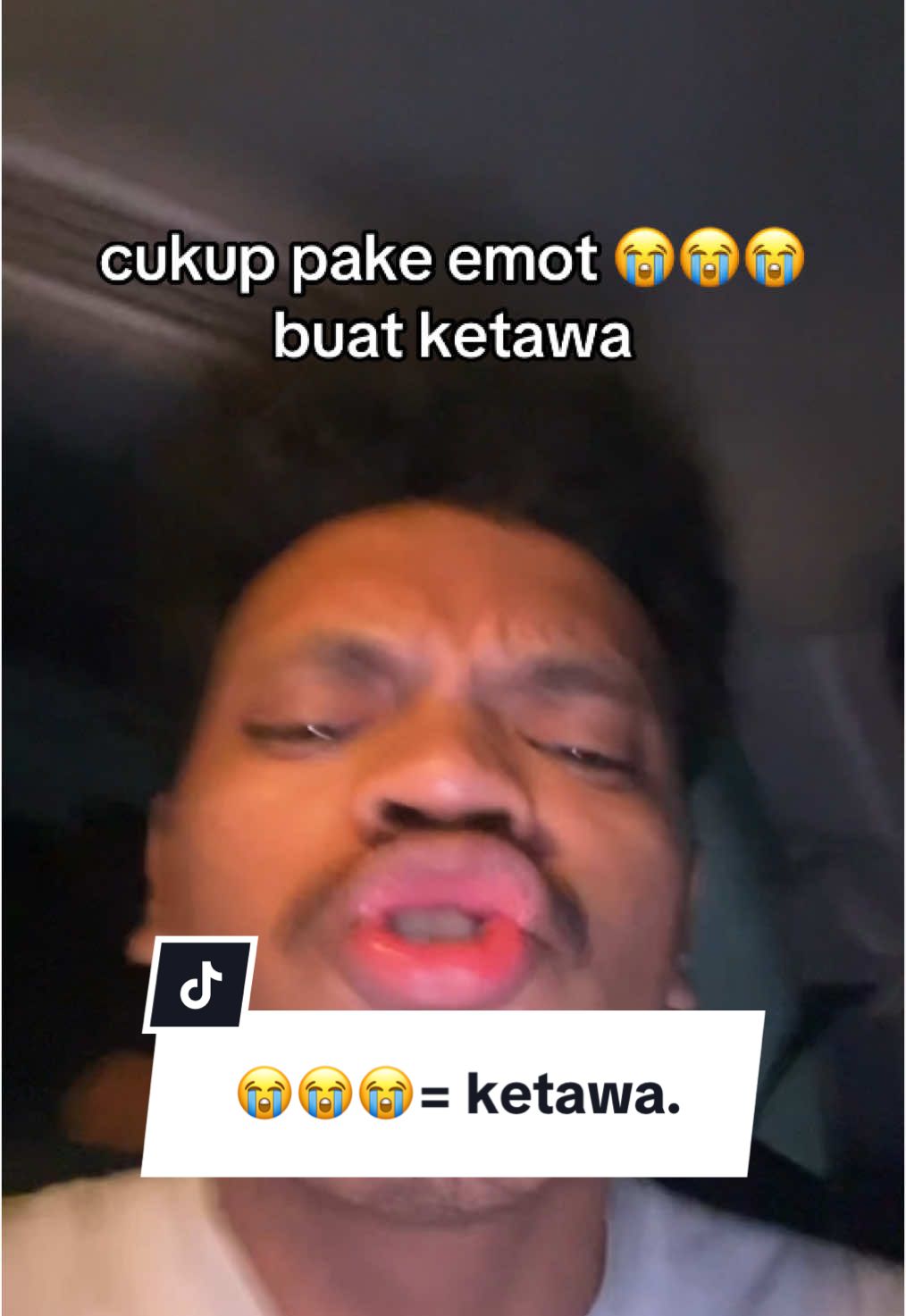 kasiann pencipta emojii beneran nangis dia liatnya😭