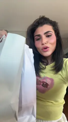 Merci @Sony Music France @ghdfrance @Cosmic Blend @La Roche-Posay @LANEIGE Europe 💖💖💖🥰 offert