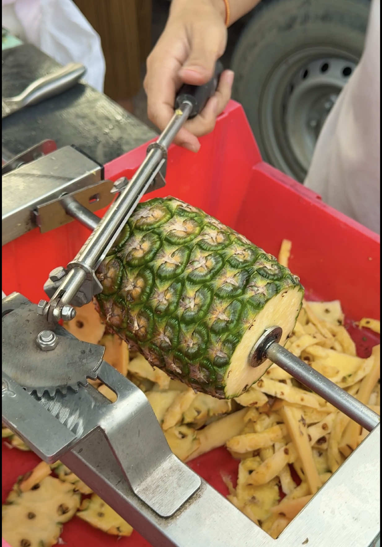 The Most Genius Pineapple Peeling Machine - Fruit Cutting Skills  🔍 Business name  Pineapple  📍Address KSL Monday Night Market 💵 Price  RM 12 /$ 2.70 USD #fruit #pineapple #asmr 