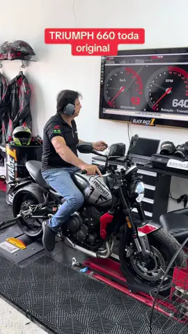TRIUMPH 660 toda original, próximo vídeo já vem com escape full aguardem e escrevam o q acharam dessa inglesa 👇🏻✍🏻 #FULLDIANOVIC #REMAPFULLDIANOVIC 