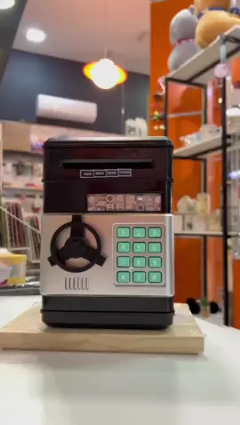 Novidade na loja! Cofre eletrônico moderno e prático. Garanto o  seu! #cofreeletronico #disponívelnaloja #chegounovidades 