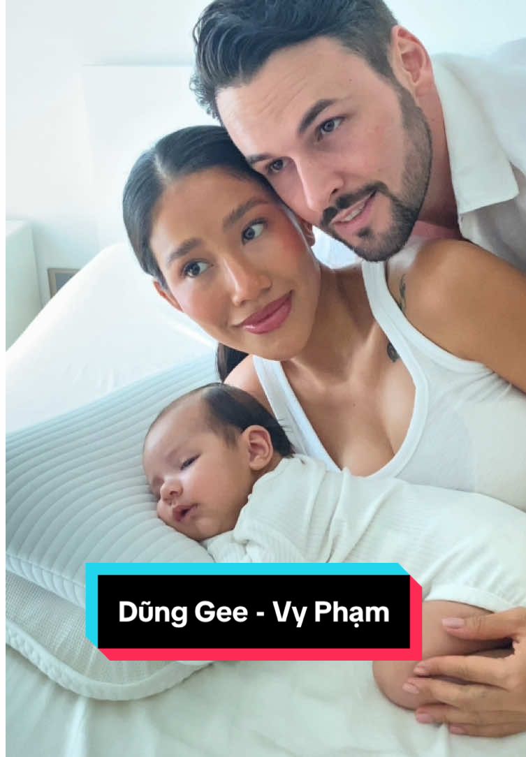 Gia đình anh @Dũng Gee💋 đã đưa con đi chụp newborn nhưng có 2 bé lận?? #dcgr #xuhuong #chupanhchobe #alohamedia #alohababystudio #dunggeevavypham 