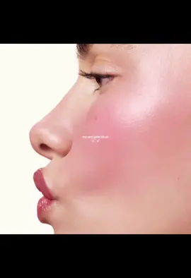 me and my blush blindness 🫂🎀🌸💕 #blush #makeup #fyp #haileybieber #rhodeisland 