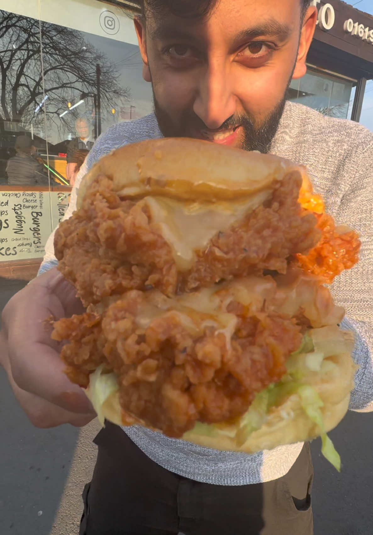 STILL THE BEST IN MANCHESTER 🍔? @cluckarito  #cluckarito #manchester #dipburger #halalmunchies #thatisamunch #halal #trending #Foodie #foodreview #viral #fyp #spicydipburger #chickenburger #oldtrafford 