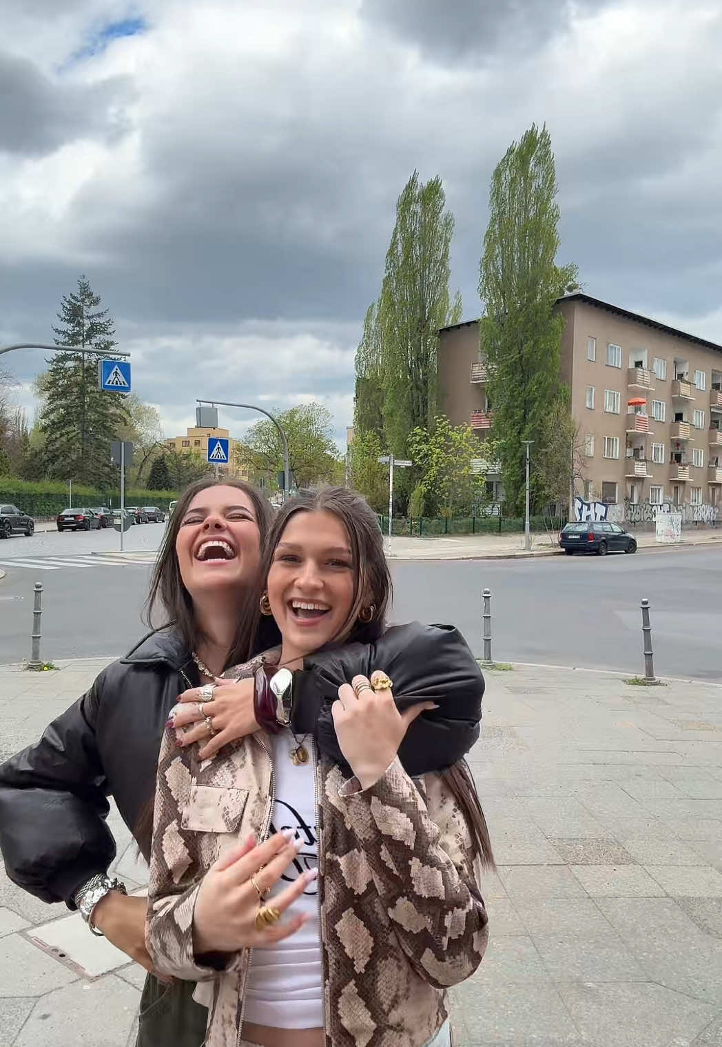 ratet mal wofür wir so umgestyled wurden?? @pauline⭐️ 