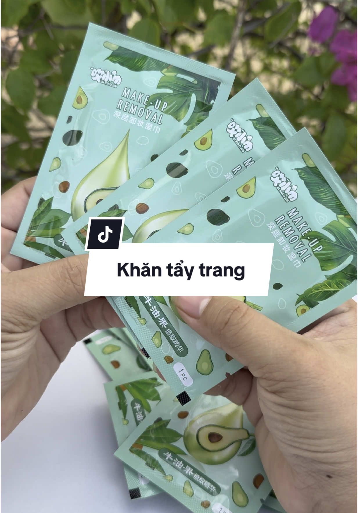 Tiện lợi lắm mấy bà,đi đâu cầm vài miếng theo sử dụng nè #suumuoireview #khantaytrang #taytrang 