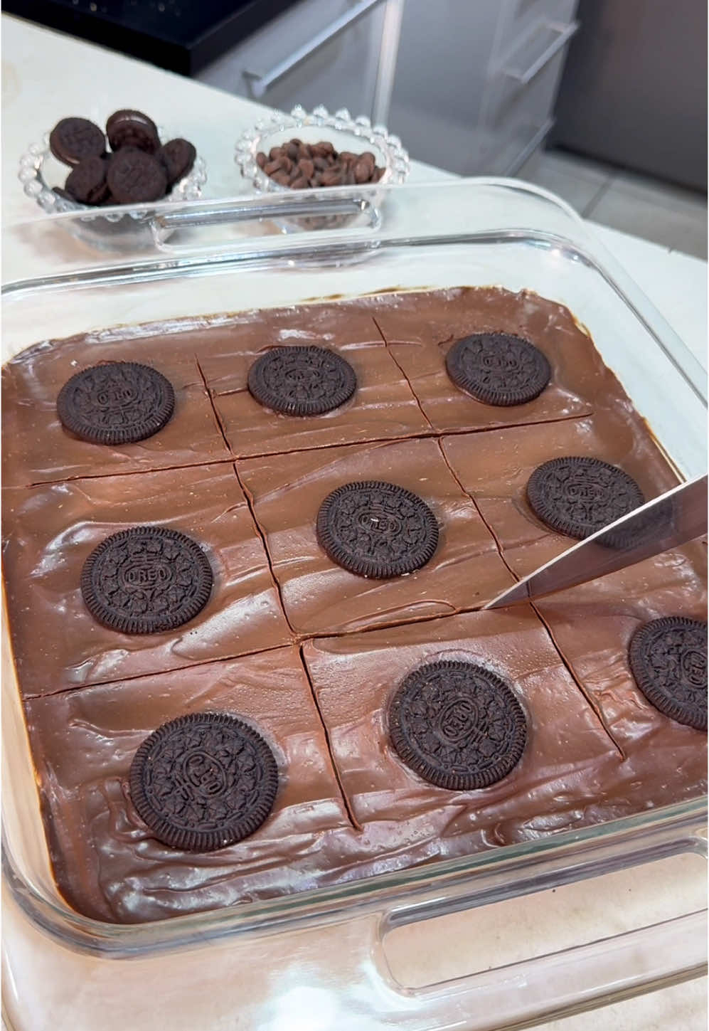 ESSE É UM DOS MEUS PAVÊS FAVORITOS , NÃO VAI NO FORNO NEM NO FOGO 😍    Aproveita e segue meu perfil, porque receitas de vó nunca tem erro e são sempre as mais deliciosas 🥰❤️ “E não nos cansemos de fazer o bem, pois no tempo próprio colheremos, se não desanimarmos.” Gálatas 6:9 #doce #doces #pave #receitas #receita #comida