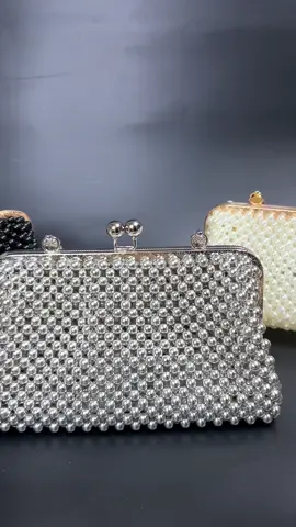 Masterpiece🔥🔥🔥 #beadbag #handmadebag #handmadebags #designerbags #SmallBusiness #beadedbags #bag #fyp #fypシ 
