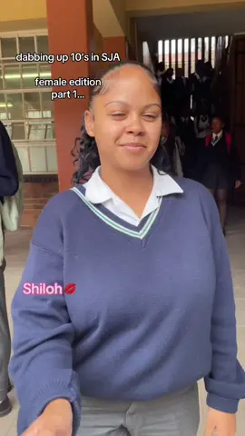 dabbing up 10’s….💋 #the4idiots #prettygirlies #sirjohnadamsonhigh #tiktoksa #tiktoksouthafrica #viral #trendingvideo #fyp