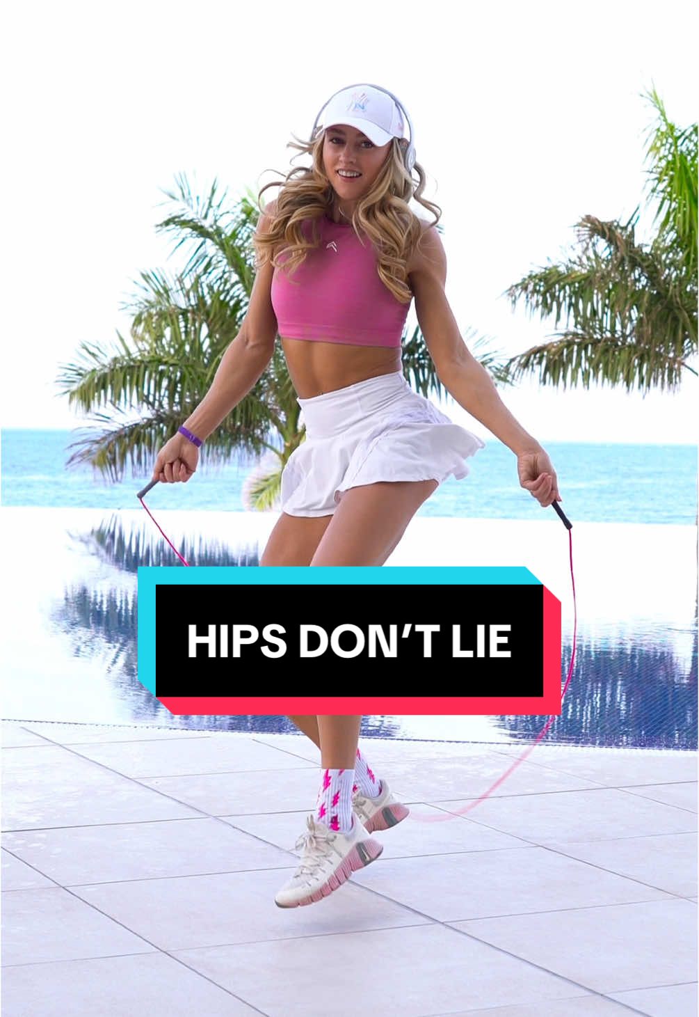 Hips don’t lie 💃🏼 Learn my ways: @Fancy Feats Jump Rope App  Rope: using my pvc rope (link in bio) #jumprope #skipping #footwork #tricks #shakira 