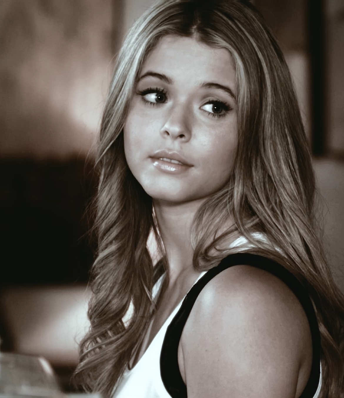 Mysterious girl // scp:pe7ezscenes • cc:impvlse // #alisondilaurentis #alisondilaurentisedit #pll #prettylittleliars #fyp #fypシ #foryoupage #estraternal 