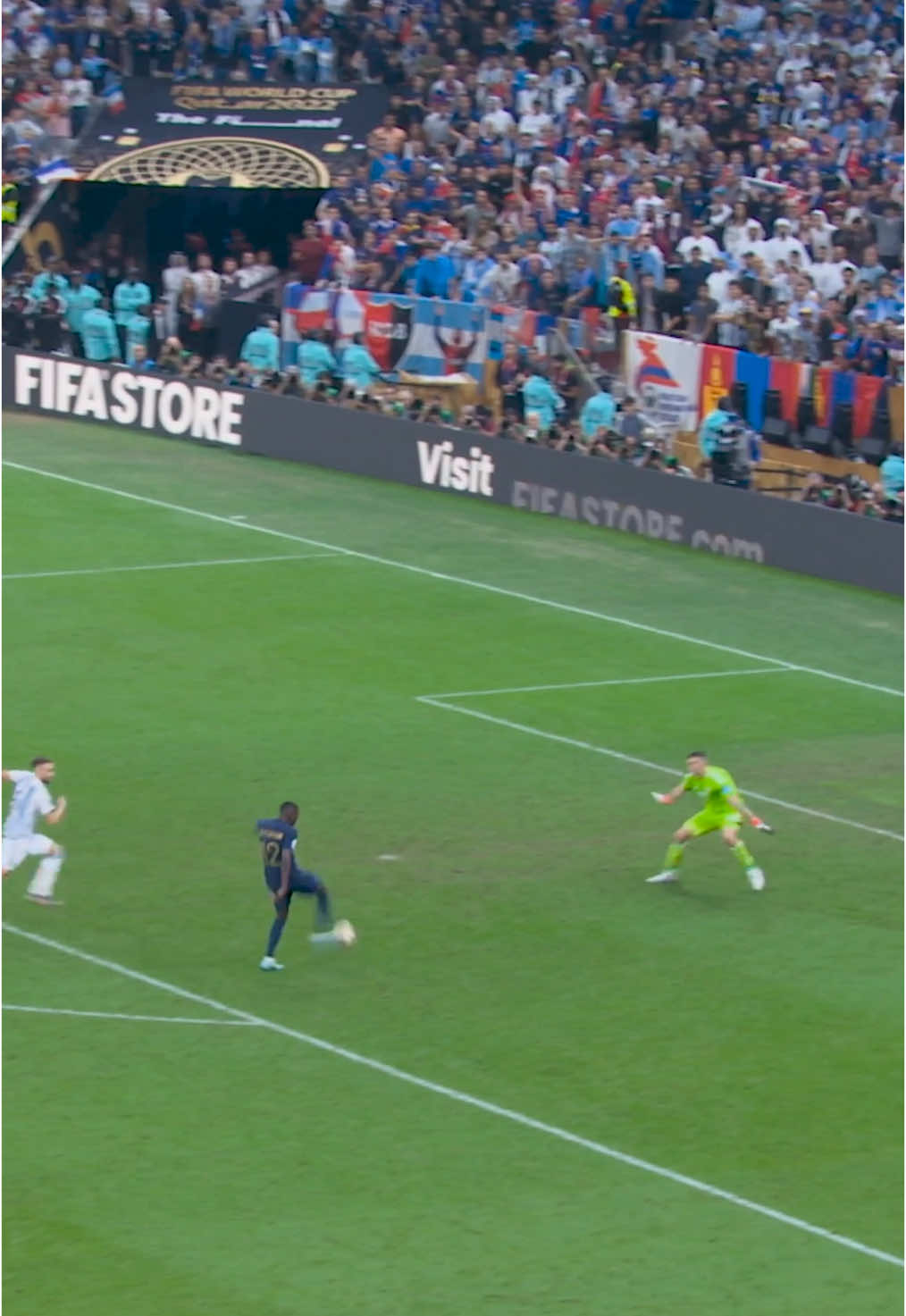Martinez = Iconic. 🇦🇷🛑 #FIFAWorldCup #Argentina 