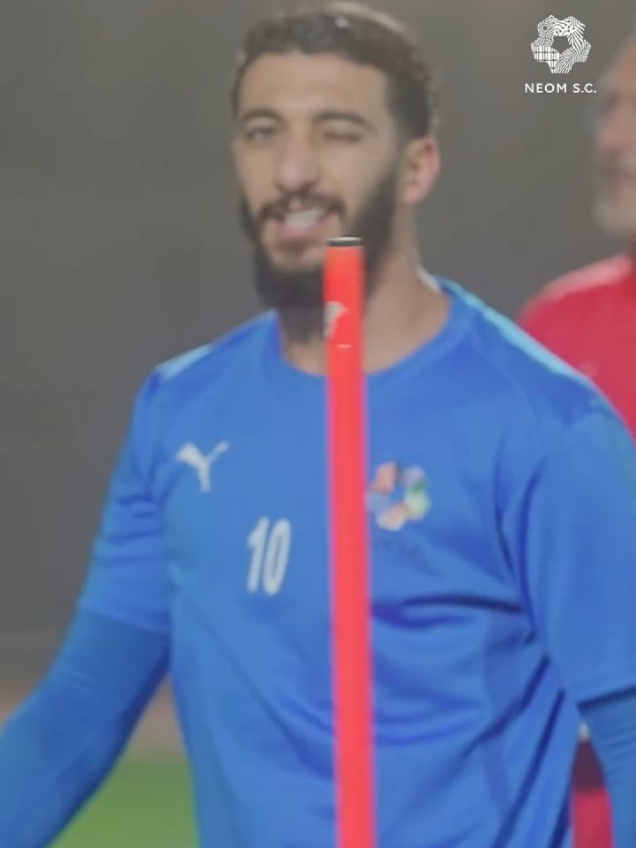 النظرات 🤫😉#السعودية #الهلال #الشعب_الصيني_ماله_حل😂😂 #said #sb #foryou #viralvideos #saidbenrahma #sb22 #fyp #explore #pourtoi #sb17 #benrahma #saidbenrahma22 #sb10 #22 #creatorsearchinsights 