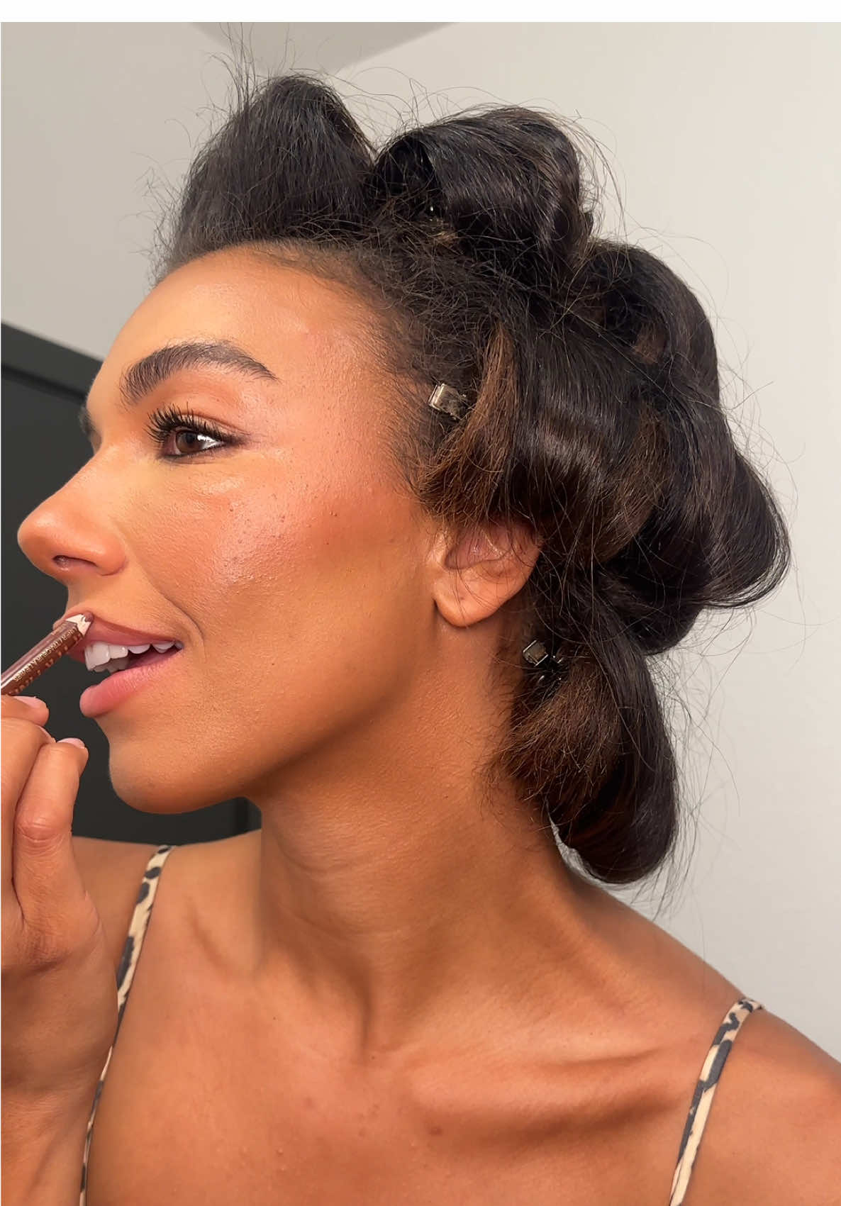 Replying to @Amber My favvvvv lip combo 💋 bounce back liner from @Maybelline NY and dolly gloss from @buxomcosmetics 