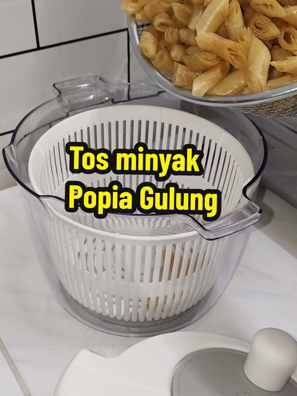 Jom layan tos minyak Popia Gulung panas-panas ni‼️ #popia  #popiagulung  #peralatandapur  #minyak  #amazing  #spinner 