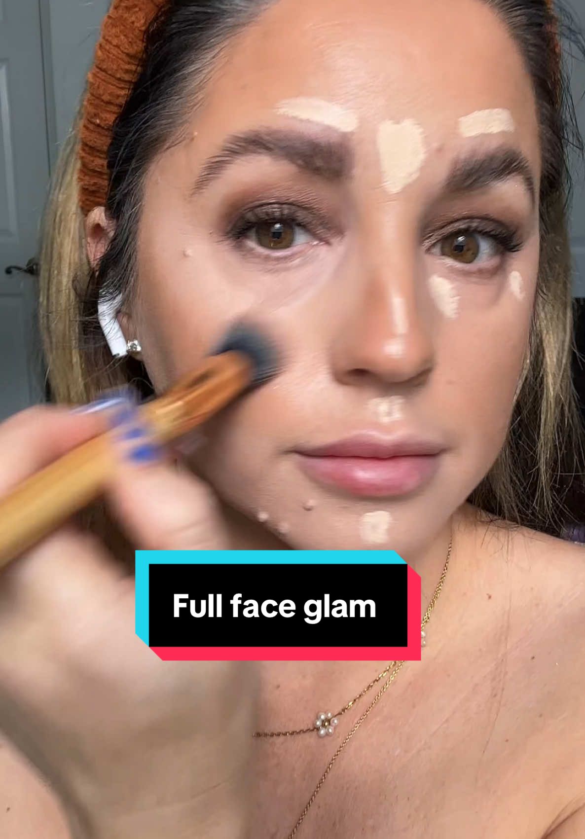 Full face glam ✨✨ I’m sorry but my collab with @OFRA Cosmetics, LLC is the best primer and setting powder 🔥🔥 #makeuptutorial #MakeupRoutine #fullfacemakeup 