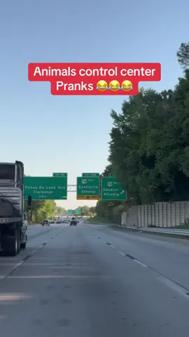 Funny pranks 😂😂😂 #foryou #foryourpage #viral #funnyvideos #pranks #entertainment #followerstiktok #😂😂😂 #laughsandpranks #TikTokLaughs #prankcallfun