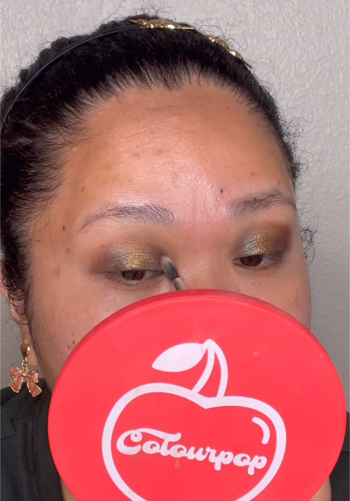 Pre-shower makeup  I decided to play with makeup today and yes I did carried away on blush and highlighter 🤭 who cares hahaha #preshowermakeup #makeup #makeuptherapy #highendmakeup #makeuptransformation #makeupvideo #fyp #cezz0429 #contentcreator 