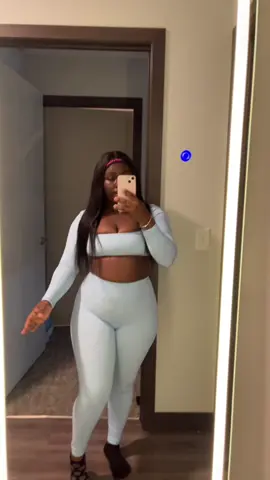 This blueee💕💕 #fyp #foryoupage #foryou #gym #GymTok #workoutset #tiktokshop #tiktokshopfinds #twopieceset 