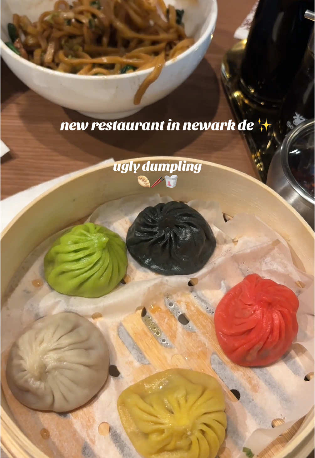 ugly dumpling review 🌟 a must try in delaware  @Ugly Dumpling  #soupdumplings #foodreview #uglydumpling #newrestaurant #garlicgreenbeans #baobuns #dinnerwithme #dimsum #dintaifung 