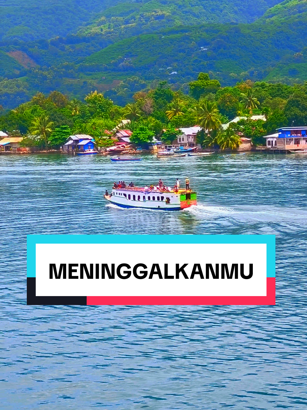 kapal meninggalkan pelabuhan kalabahi alor #perahu #pemandangan #alor #berlayar #videoestetik #fyp 
